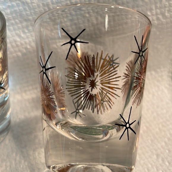 Atomic Starburst MCM shot glasses - Picture 2 of 4